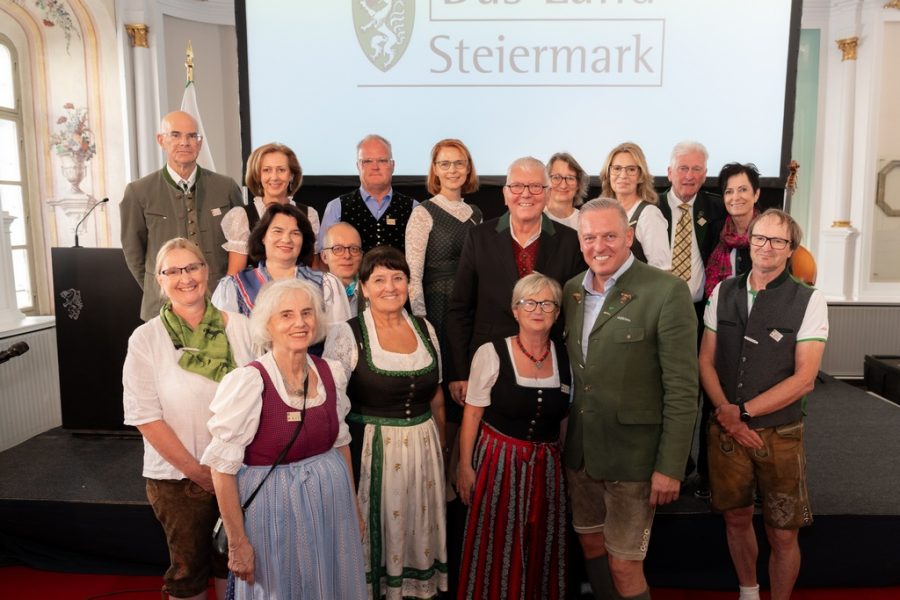 Auch das KIT-Team des Landes Steiermark, angeführt von Cornelia Forstner, kam zum Empfang anlässlich des Jubiläums-Aufsteirerns. (Foto Land Steiermark/Melanie Laimer)