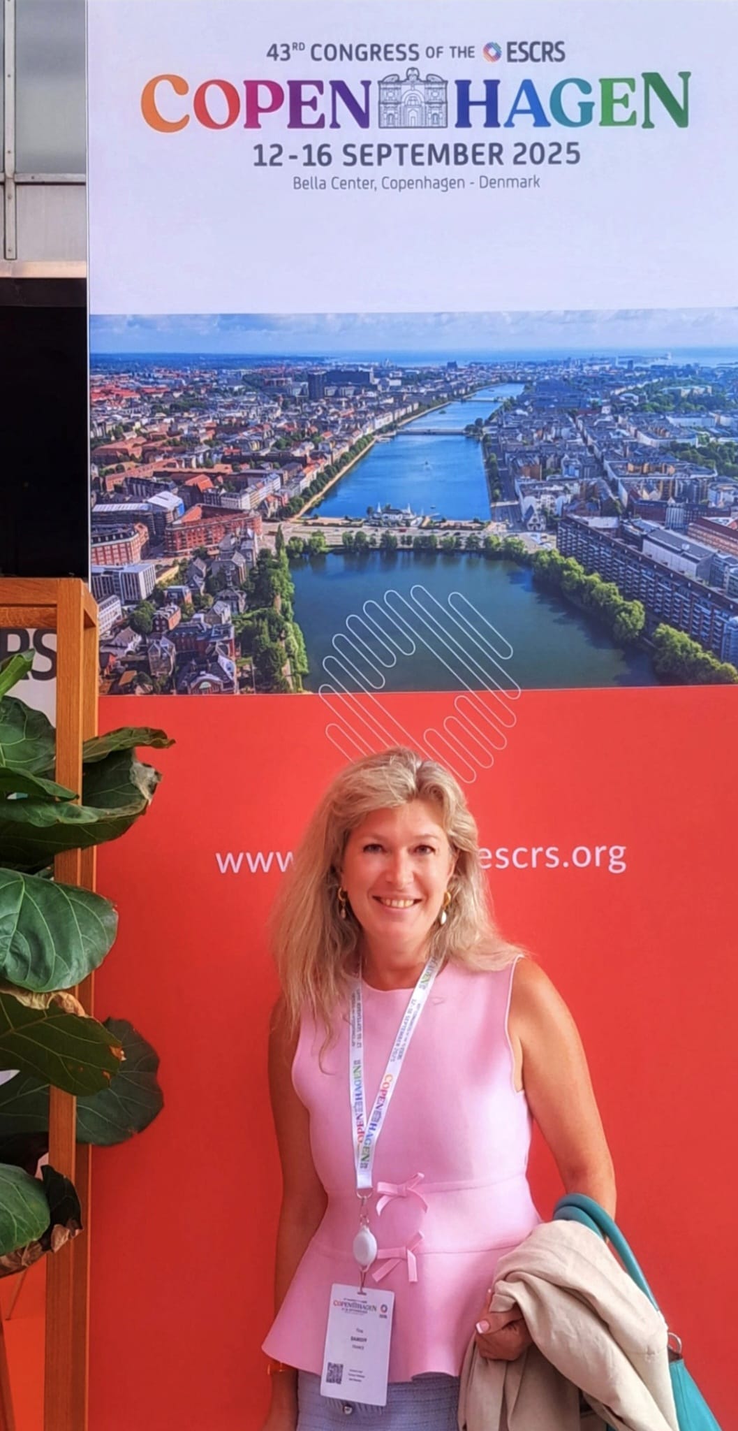 Tina Baïkoff auf dem 43. Kongress der Europäischen Gesellschaft für Katarakt- und Refraktive Chirurgie (ESCRS) in Kopenhagen. (Foto zur Verfügung gestellt)