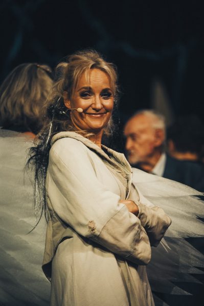 Schauspielerin Eva Herzig als 'Die Werke' beim 'Jedermann' auf den Grazer Kasematten. (Foto @matthiasklopp)