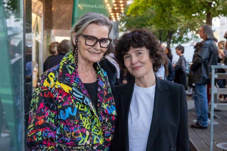 Filmpremiere 'Gentle Monster' im KIZRoyal Kino Graz. Hedi Grager und die großartige Regisseurin Marie Kreutzer. (Foto ORF/Regine Schöttl)